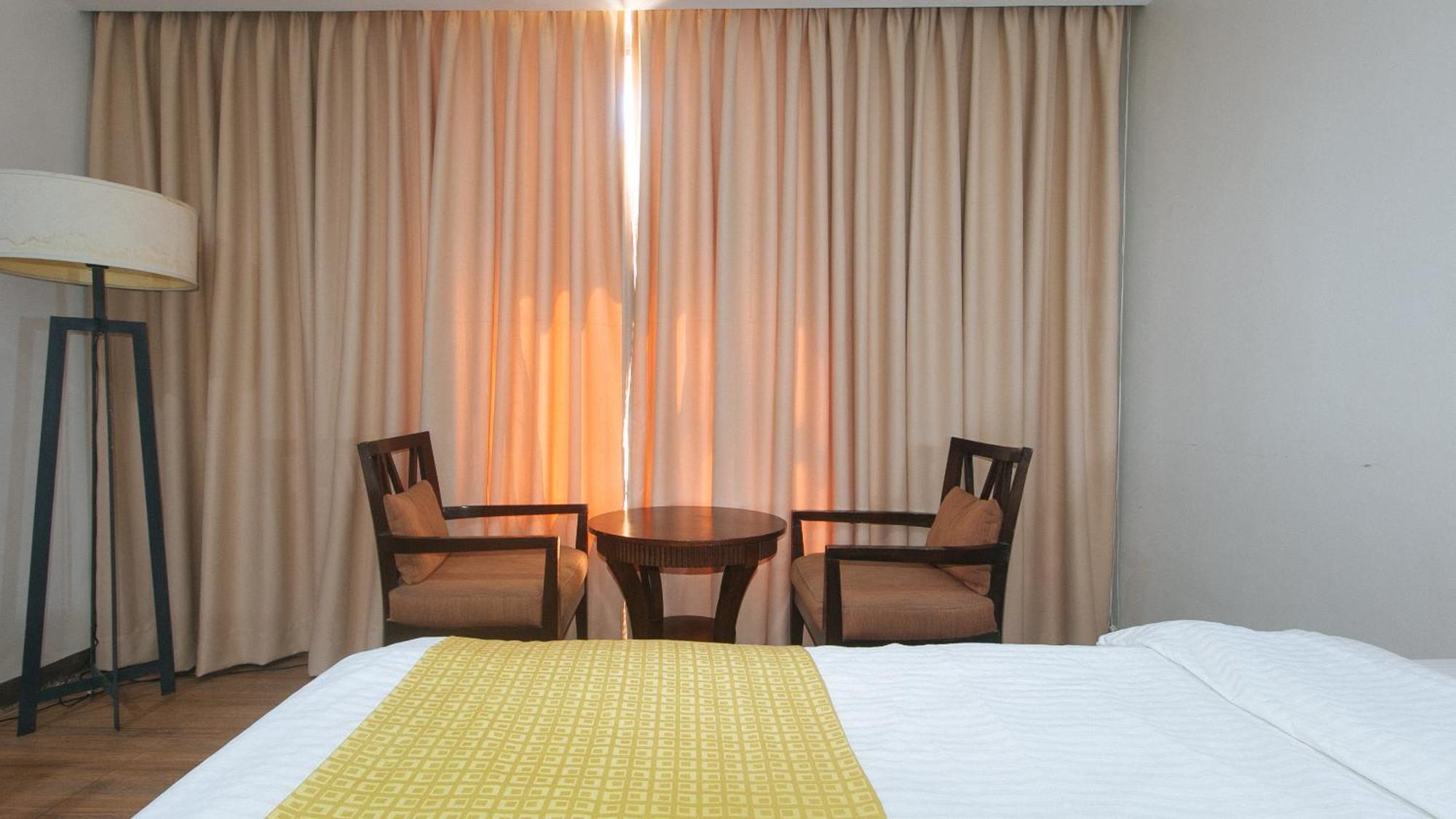 Bliss Hotel San Fernando Pampanga City Exterior foto